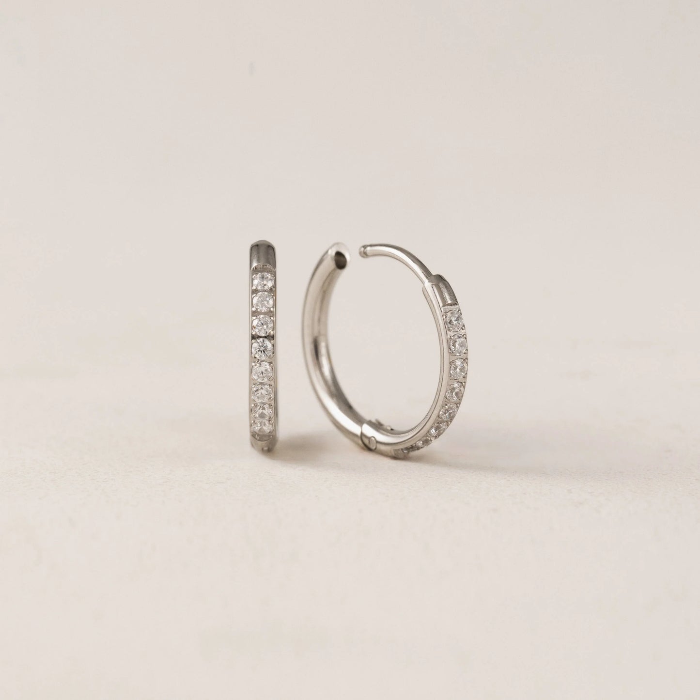 Evie 15mm Hoops