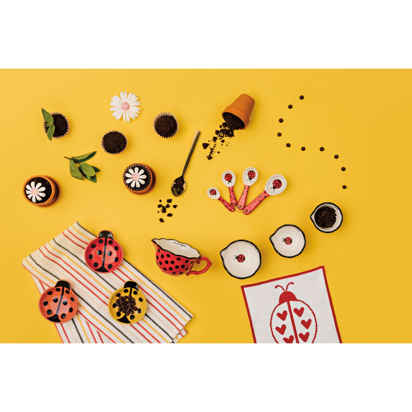 Ladybugs Pinch Bowls Set of 6