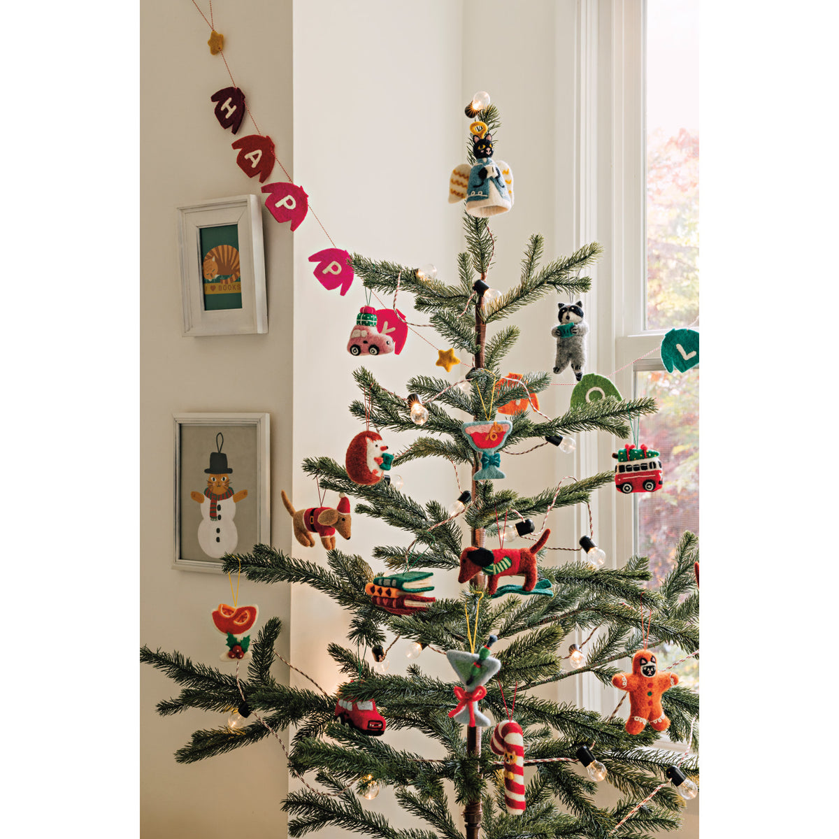F31 - Dashing Dachshunds Felt Christmas Tree Ornaments