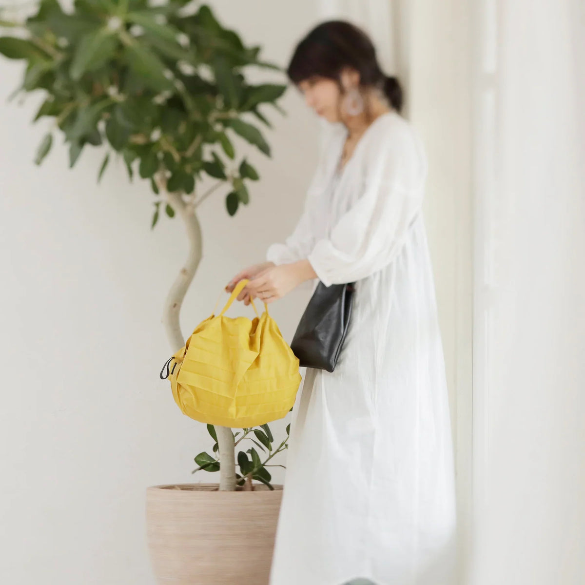 Shupatto Compact Reusable Bag Small Karashi Mustard