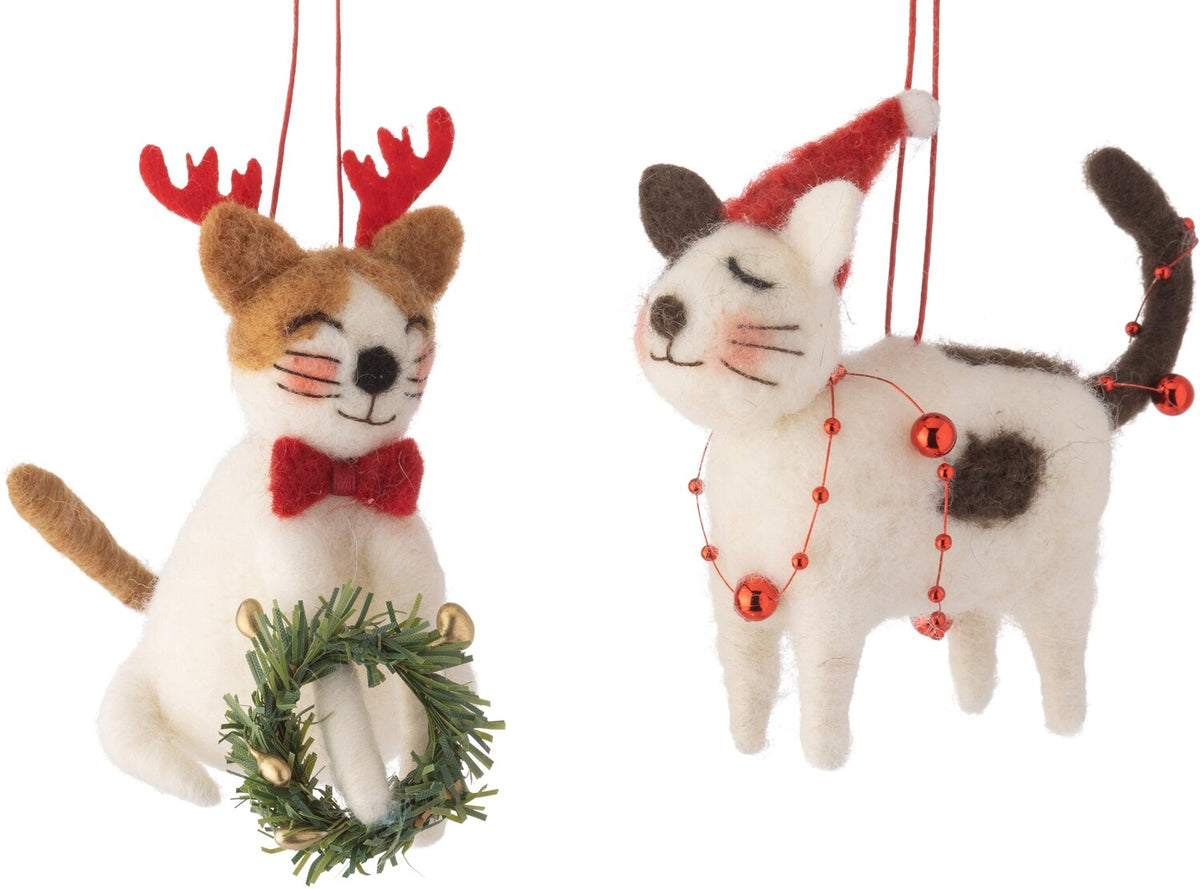Felt Cat with Wreath / Garland Ornament