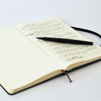 Art Collection X-Large Black Music Notebook & Cahier